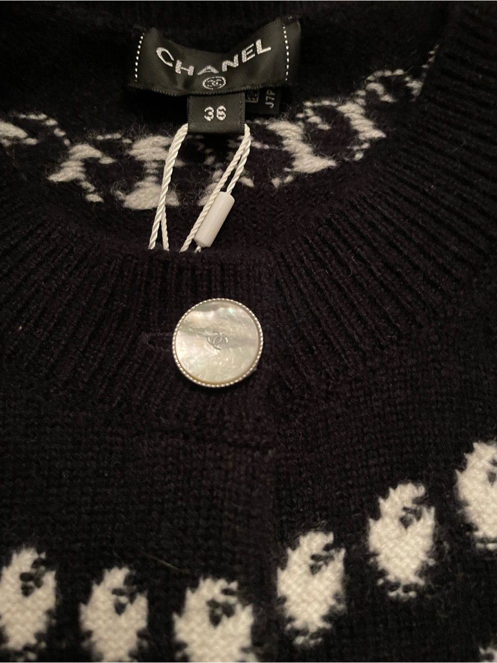 CHANEL Black and White Patterned Wool Cardigan with Signature Buttons - Picture 3 of 5